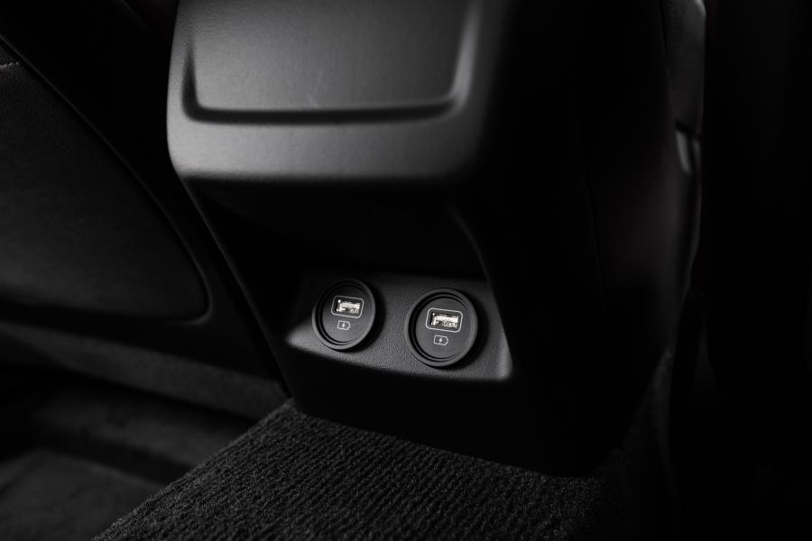 Детали интерьера Kia K5 GT 2020 года  (NA) (фото 23 из 30)